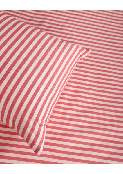 Çizgili Çift Kişilik Lastikli Çarşaflı Nevresim Takımı fırsatları