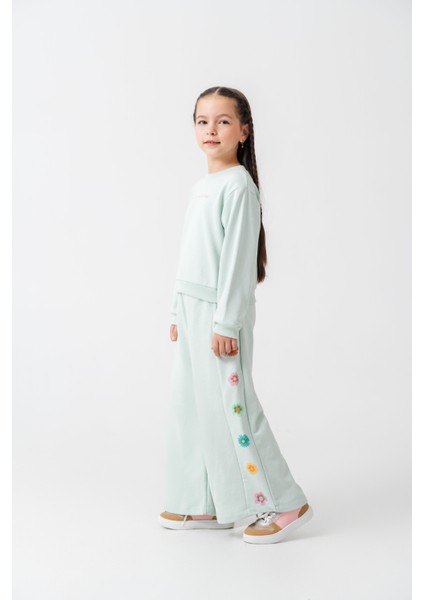 Kız Çocuk Pamuklu Mint Yeşil Çiçek Nakışlı Sweatshirt ve Eşofman Takım fırsatları