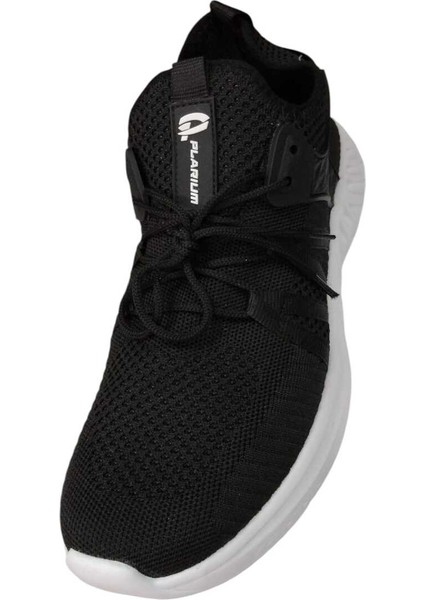 Plarium Sneaker