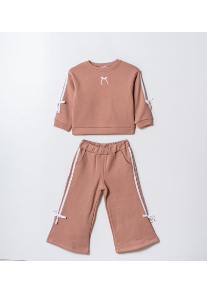 Kız Çocuk Pamuklu Kiremit Fiyonk Nakışlı Sweatshirt ve Şeritli Eşofman Takım fiyatları