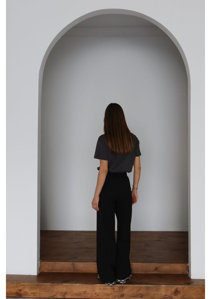 Kadın Dabıl Kumaş Beli Lastikli Yüksek Bel Geniş Kesim Çift Cepli Pantolon indirimleri