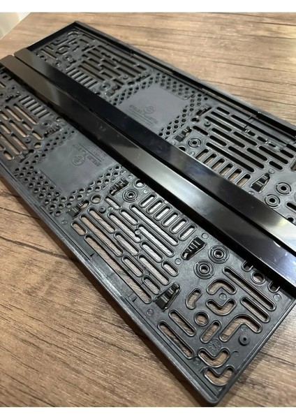 Oto Araç Plakalığı Siyah Plakalık Araba Plaka Çerçevesi 2 Adet Siyah