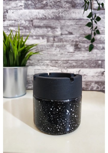 2 Adet Kokusuz Cam Hazneli Küllük, Yanmaz Siyah ve Beyaz Cam Sigara Küllüğü fiyatları