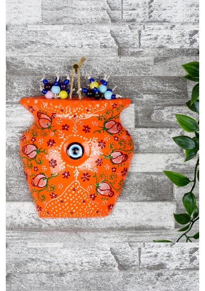 Yarım Duvar Saksı Çini Desenli Nazar Boncuklu El Işçiliği ve Renkli Tasarım