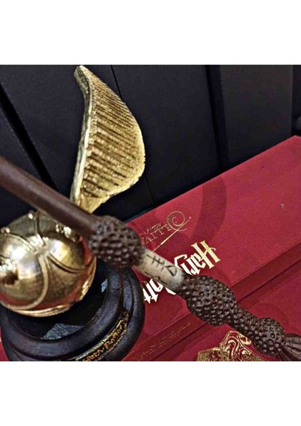 Harry Potter Standlı Asa ve Golden Snitch Figürü fiyatları
