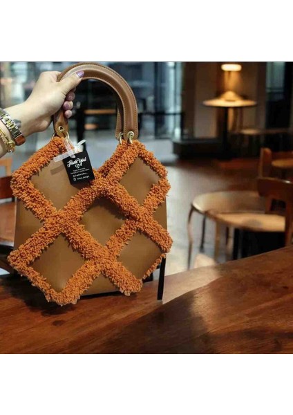 Bayan Deri Örgü Çanta