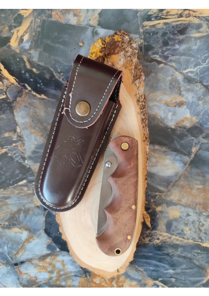 Parmak Oturtmalı Ceviz Kabzalı Çakı – Şıklık ve Fonksiyonelliğin Buluşması modelleri