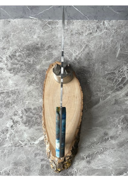 4034 Çelik Kamp ve Av Bıçağı – Mavi-Beyaz Epoksi Kabzeli, El Yapımı, Cam Kırmalı – 26,5 cm modelleri