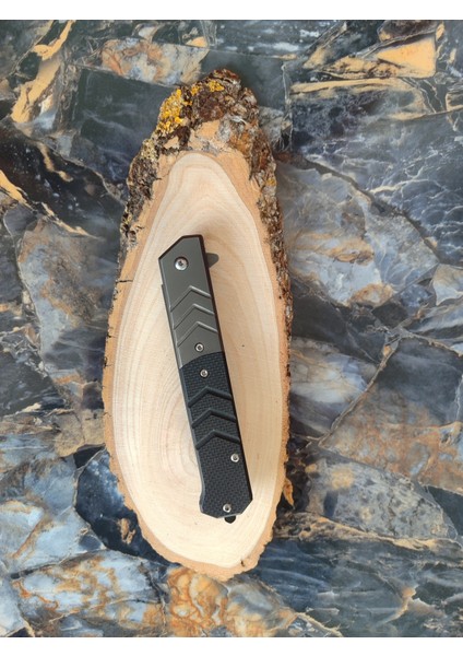 Browning A02 Çakı – 22,5 cm Siyah Metal Saplı