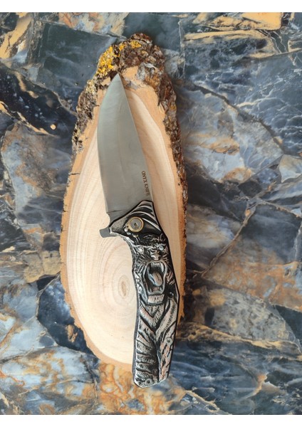 Onyx Çakı – Aslan Motifli Gümüş, Içten Kilitli, Kemer Klipsli, 21,5 cm