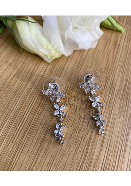 VIP Seri Zirkon Taşlı çiçek model sallanan Çelik Küpe fiyatları