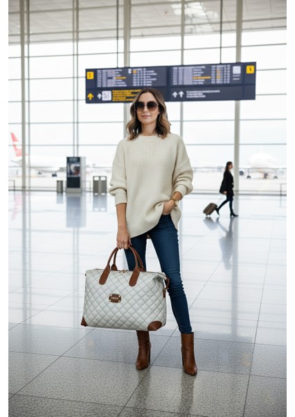 GK74 Nakışlı Valiz Seyahat Tatil Bavulu