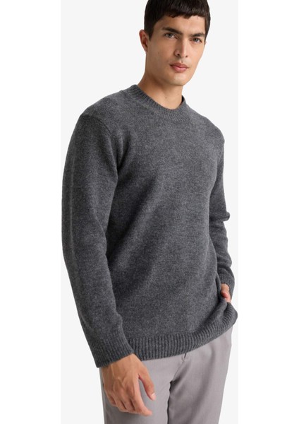 Relax Fit Bisiklet Yaka Triko Kazak E8390AX25CW modelleri