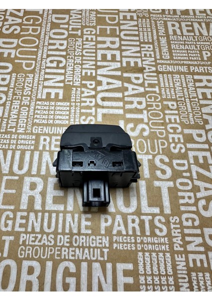 Arka Cam Kilitleme Butonu - Dacia Duster fiyatları