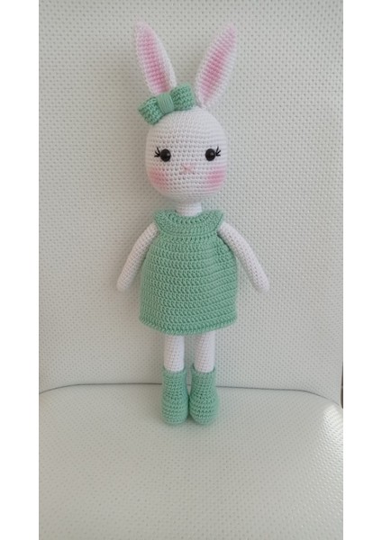 Yeşilli Tavşan Amigurumi Örgü Oyuncak