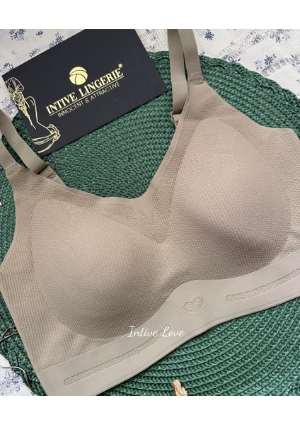 Intive Pureform Balensiz Dikişsiz Kopçasız Dokulu Seamless Bralet Sütyen (5 Renk) fırsatları