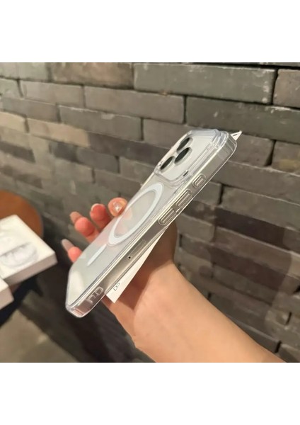 Nexıva iPhone 17 Pro Magsafe Uyumlu Şeffaf Darbe Emici Kılıf – Sararma Karşıtı, Yükseltilmiş Kamera Koruması fiyatları