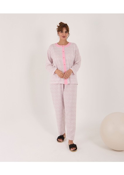 Yeni Ürün...% 100 Pamuk Geniş Kesim Önden Komple Düğmeli Kadın Pijama Takımı fırsatları