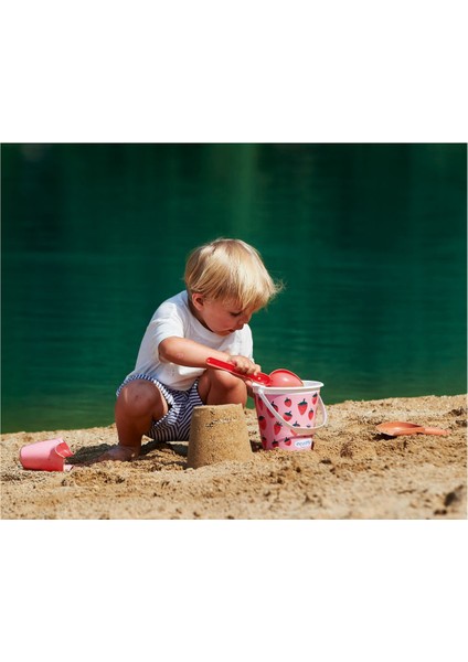 Çilek Kum Kovası indirimleri