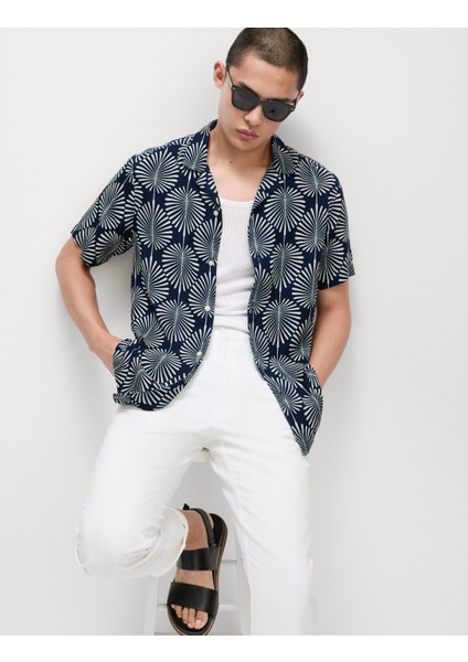 Geometrik Desenli Küba Yaka Gömlek