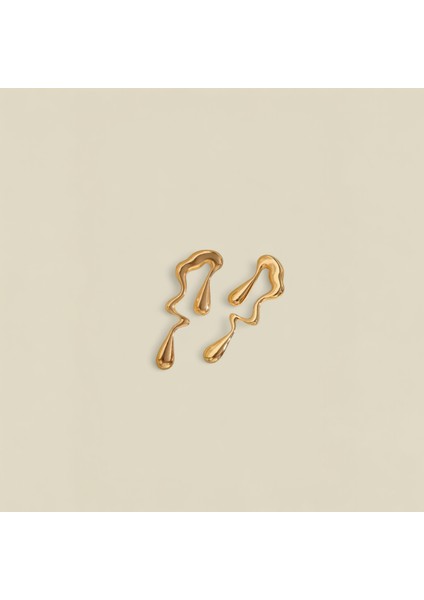 Işıltınızı Konuşturan Özel Tasarım Asimetrik Gold Sallantılı Küpe modelleri