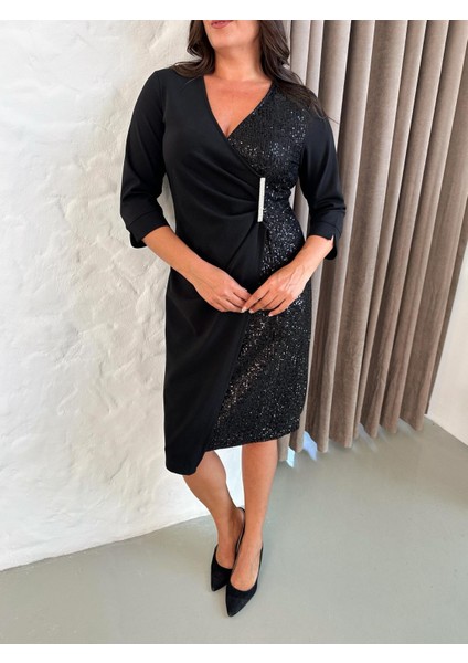 Kadın Büyük Beden Kruvaze Yaka Truvakar Kol Tek Yön Payet Broş Detaylı Midi Esnek Abiye Elbise 24713 modelleri