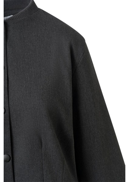 Kadın Antrasit Pile Detay Çıtçıtlı Ceket modelleri