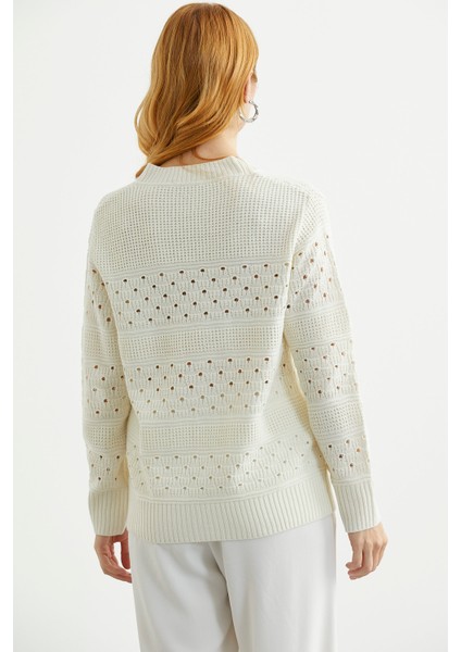 Delik Motifli Yünlü Triko Hırka - Kemik fırsatları