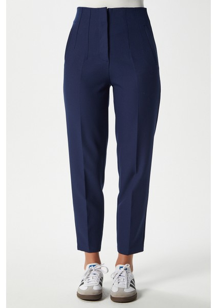 Kadın Jeremy Tok Dokulu Filetolu Lacivert Havuç Pantolon 5113 modelleri