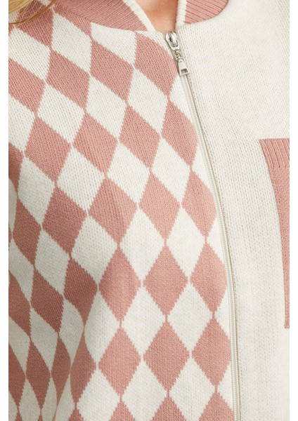 Fermuarlı Baklava Motifli Triko Hırka - Gül fırsatları