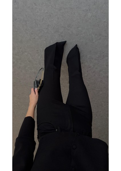 Full Likralı Siyah İspanyol Jean(Ön Sipariştir,1 Ekim'de Kargolanacaktır.)