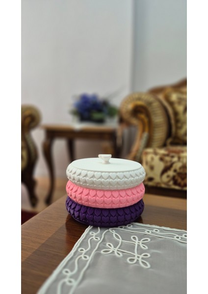 Zarif Kalp Detaylı Kapaklı Takı ve Aksesuar Kutusu – Modern Dekoratif Saklama Kutusu indirimleri