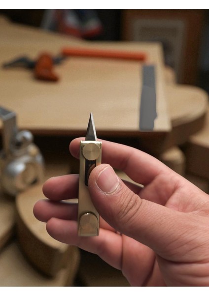 Çok Fonksiyonlu Kemer Bıçak Eejegazyağı Çakmak Otomatik Ateşleme Yaratıcı Retro Taşlama Metal Çakmak modelleri