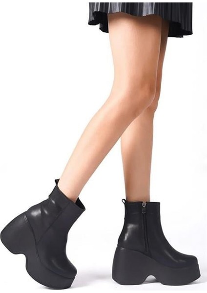Kadın Celsi Siyah Yandan Fermuarlı 9 cm Yüksek Dolgu Topuklu Mevsimlik Kadın Kısa Bot Bootie fırsatları