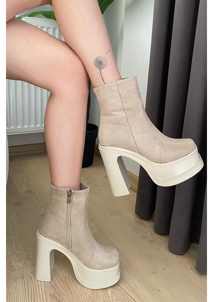 Kadın Krem Süet 12 cm Platform Topuklu Fermuarlı Bot indirimleri