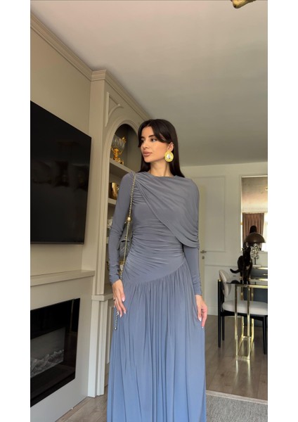 Drapeli Dökümlü Gri Elbise indirimleri