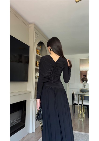 Drapeli Dökümlü Siyah Elbise fiyatları