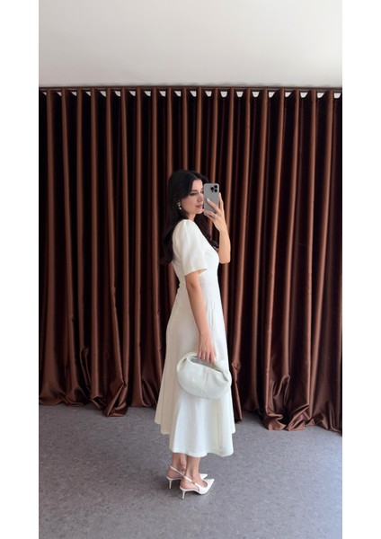 Gold Düğmeli Beyaz Elbise fiyatları