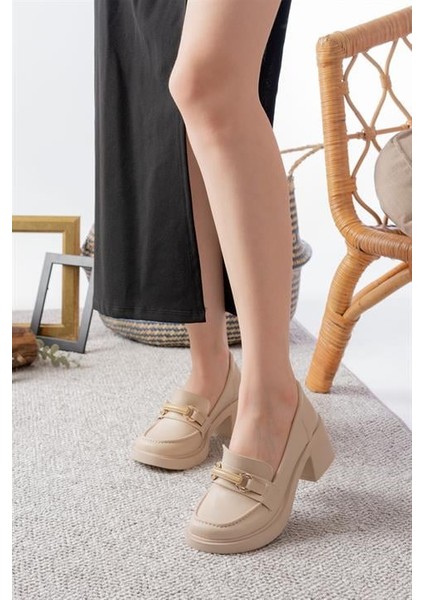 Kadın Krem Cilt Oka Detaylı 6 cm Topuklu Lofer Ayakkabı