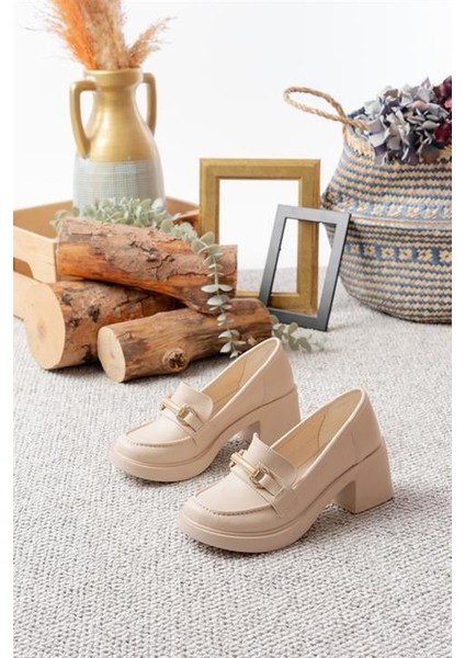 Kadın Krem Cilt Oka Detaylı 6 cm Topuklu Lofer Ayakkabı fırsatları
