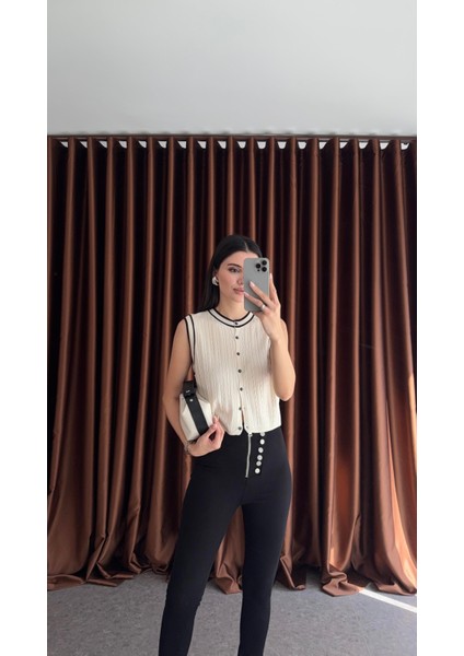 Saç Örgü Kontrast Düğmeli Yelek