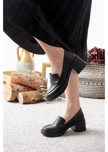 Kadın Siyah Cilt 6 cm Topuklu Lofer Ayakkabı fiyatları