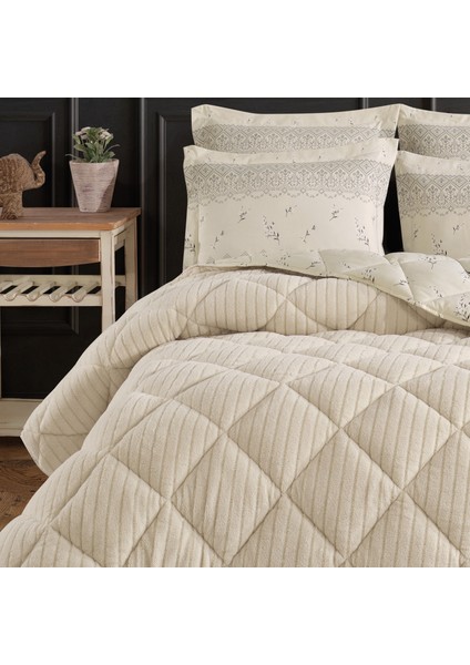 King Size (Battal Boy) Striped Jakarlı Wellsoft Yorgan + 2 Volanlı Yastık Kılıfı modelleri