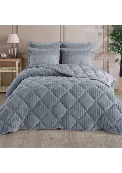 King Size (Battal Boy) Striped Jakarlı Wellsoft Yorgan + 2 Volanlı Yastık Kılıfı