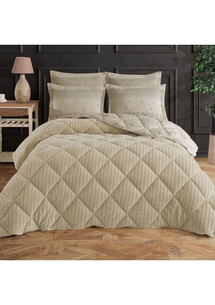 King Size (Battal Boy) Striped Jakarlı Wellsoft Yorgan + 2 Volanlı Yastık Kılıfı
