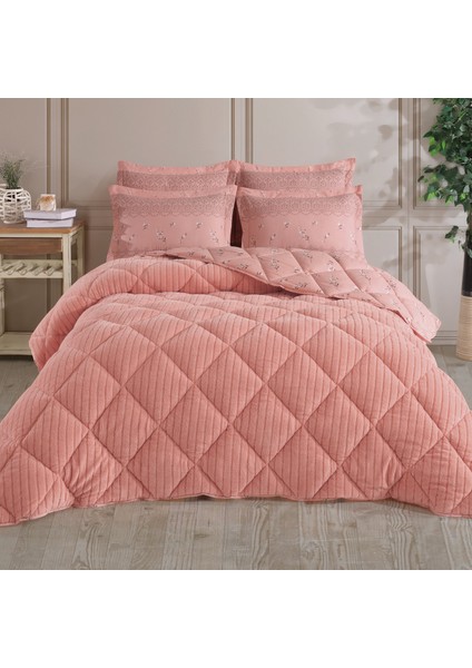 King Size (Battal Boy) Striped Jakarlı Wellsoft Yorgan + 2 Volanlı Yastık Kılıfı