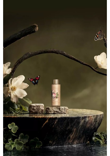 Intuitia Bath Silk 100 ML, Safran, Vanilya ve Sandal Ağacı Aromalı Besleyici Banyo Sütü fiyatları