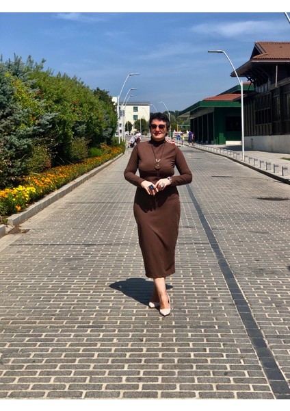 Balıkçı Yaka Uzun Kol Yırtmaçlı Midi Boy Elbise fiyatları