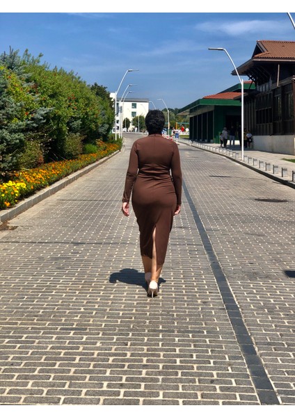 Balıkçı Yaka Uzun Kol Yırtmaçlı Midi Boy Elbise fırsatları