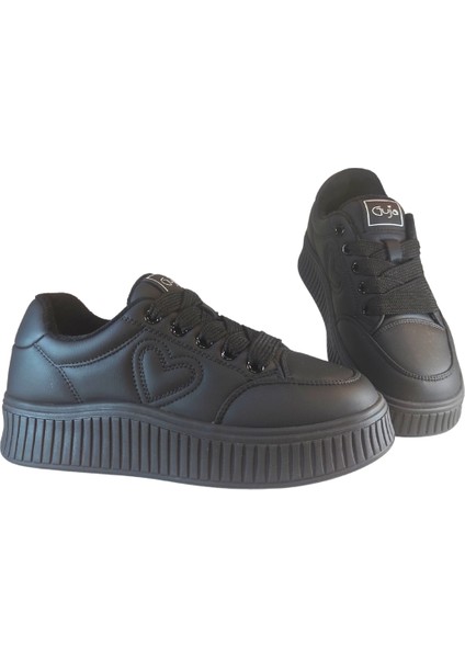 Kadın Deri Sneaker Bağcık Kapamalı Kalp Detaylı Peluş Iç Astarlı Günlük Ayakkabı